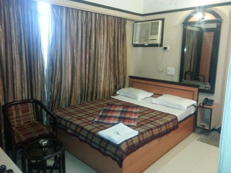 Hotel Inder Inn Τζοντχπούρ Εξωτερικό φωτογραφία