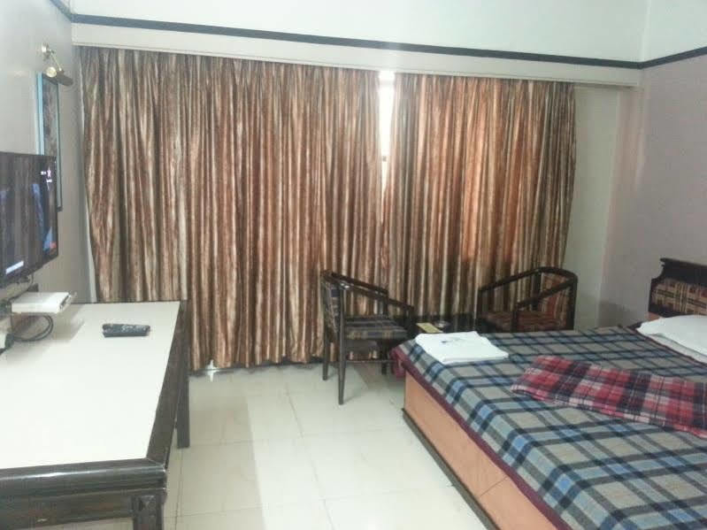 Hotel Inder Inn Τζοντχπούρ Εξωτερικό φωτογραφία